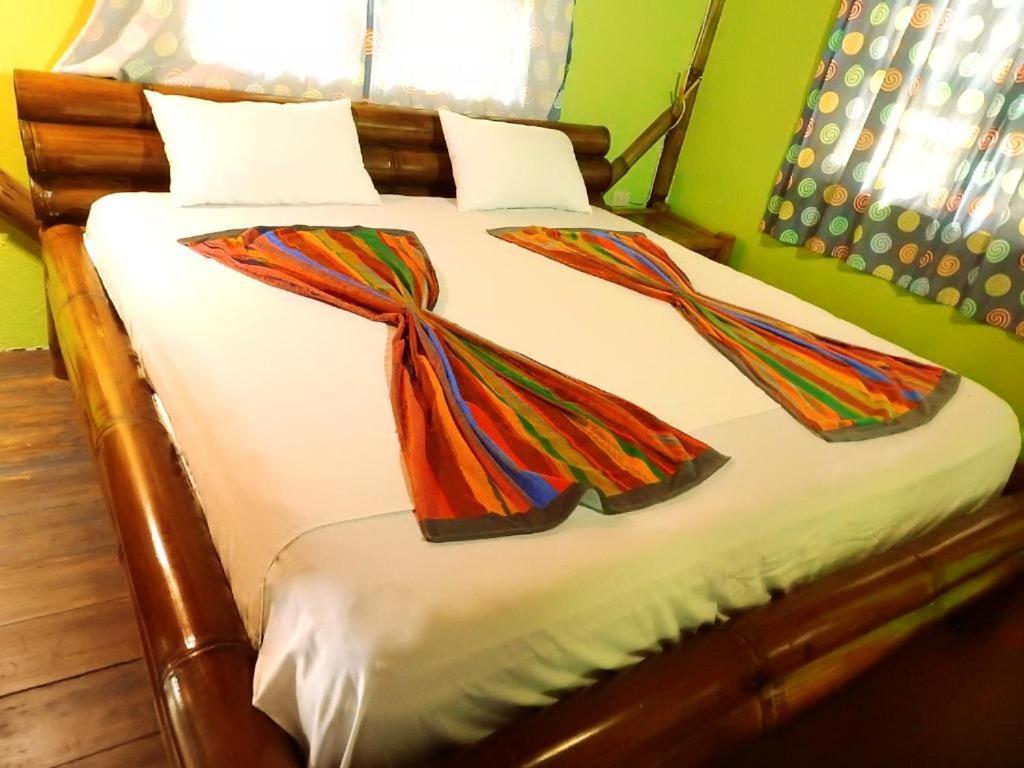 El Bochinche Hotel Mompiche Eksteriør billede