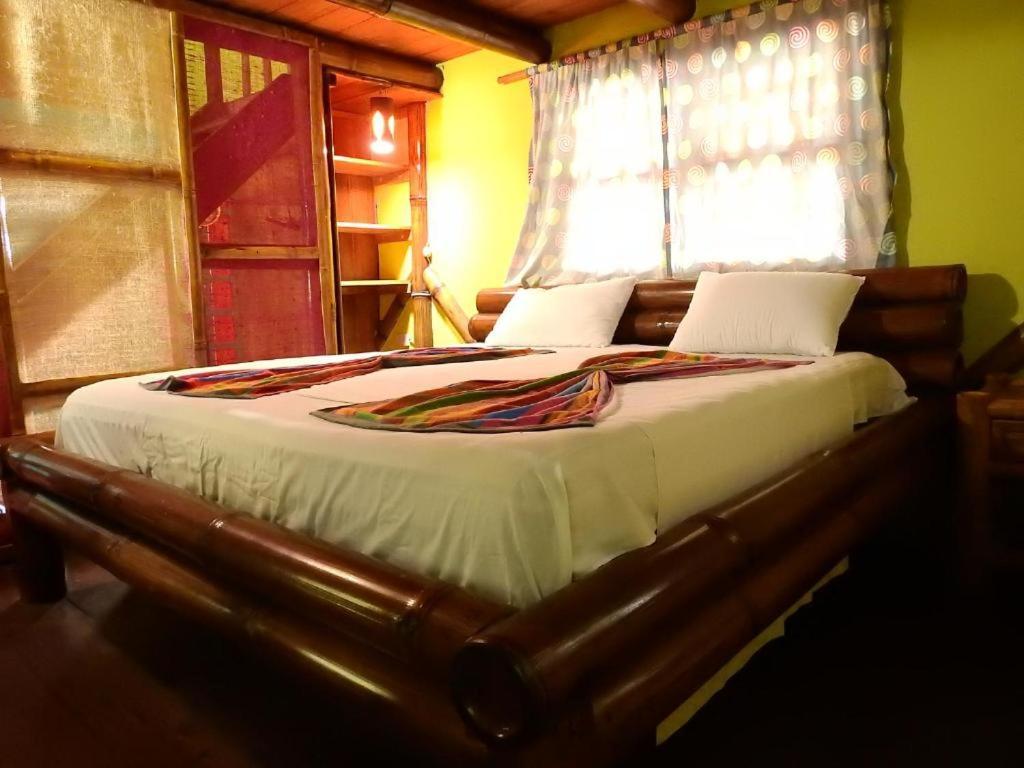 El Bochinche Hotel Mompiche Eksteriør billede